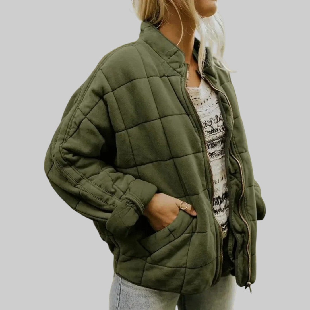 Júlia™ | Elegáns, bő fazonú steppelt kabát