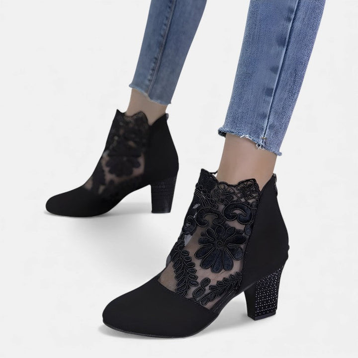 Nina™ | Szellőző, elegáns ortopéd magassarkú
