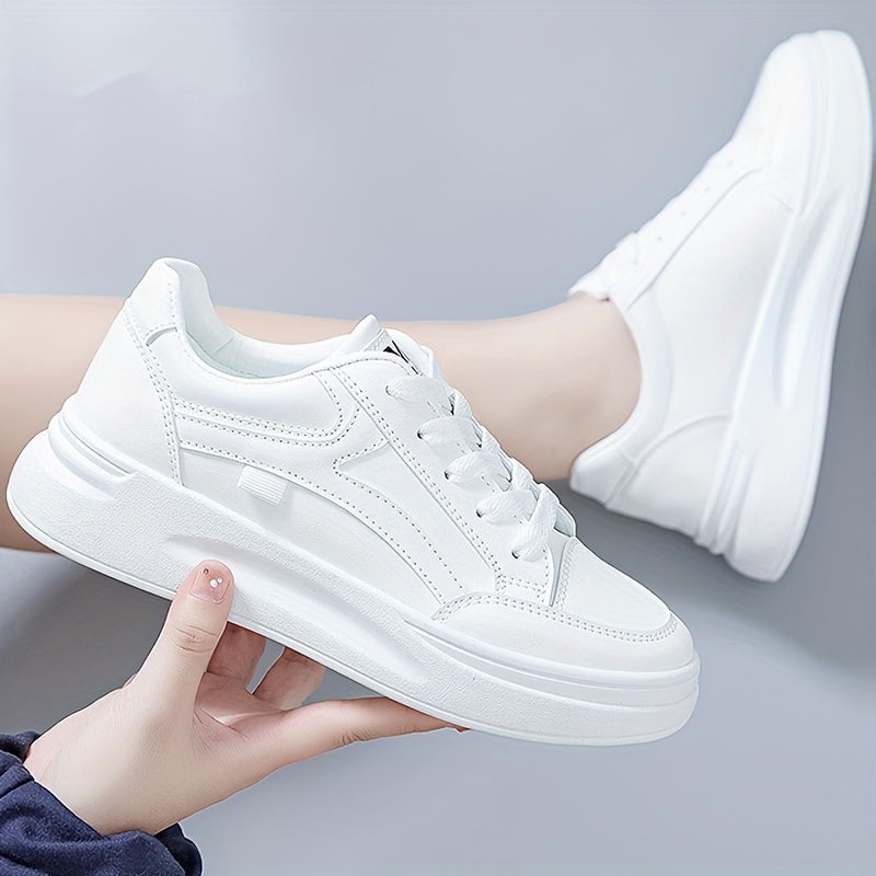 Sikkes fehér sneaker könnyű kényelemmel