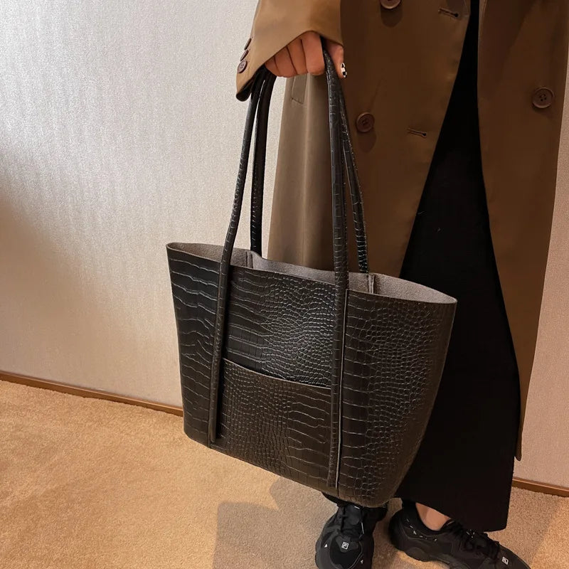 Krisztina™ | Elegáns válltáska
