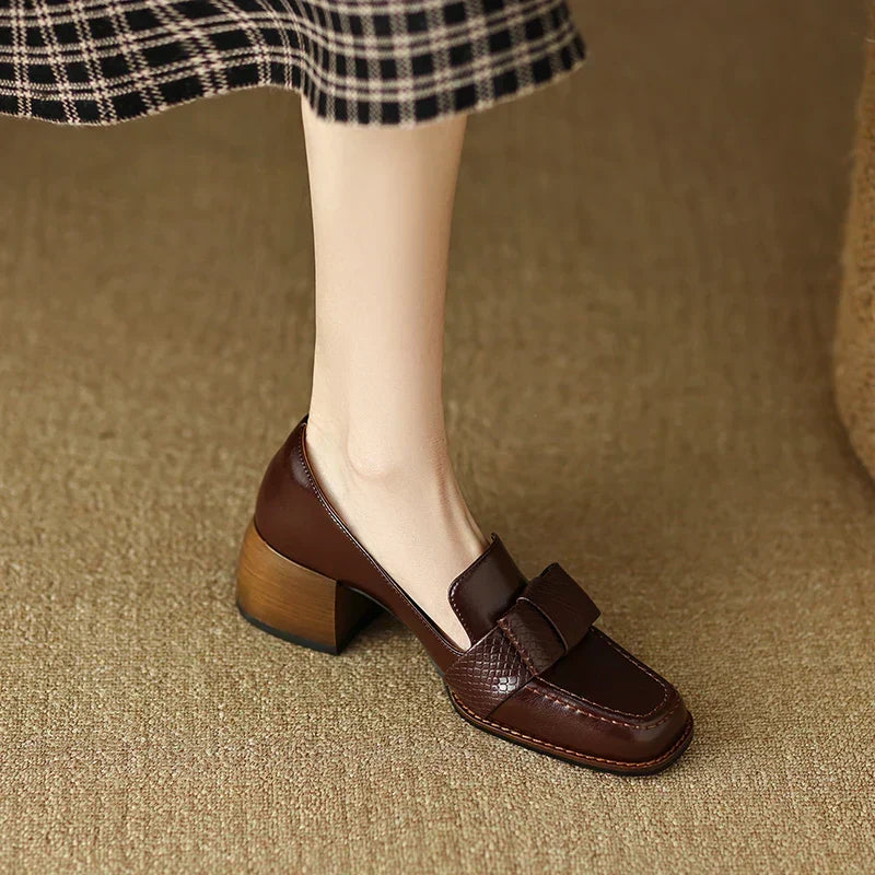 Contessa csomós loafer