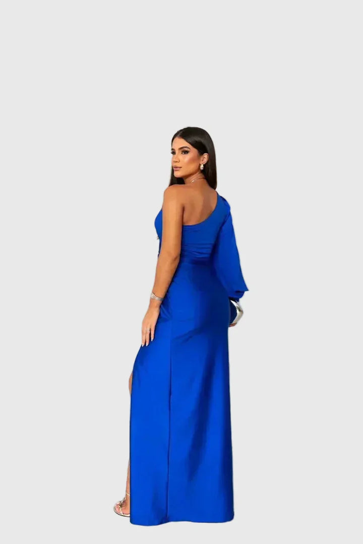 Magdolna | Elegáns, lágyan omló maxiruha estére