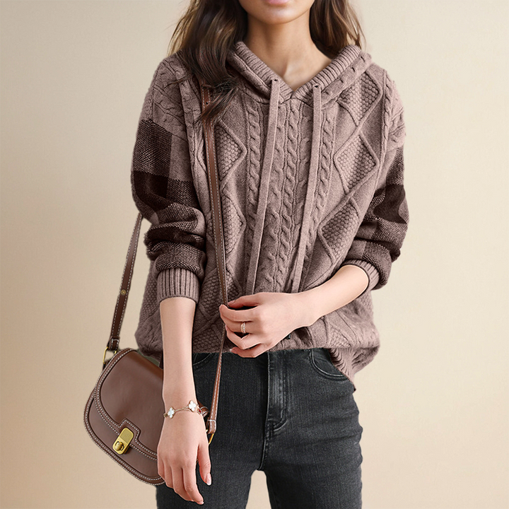 Emília | Fonott kötésű kapucnis pulóver