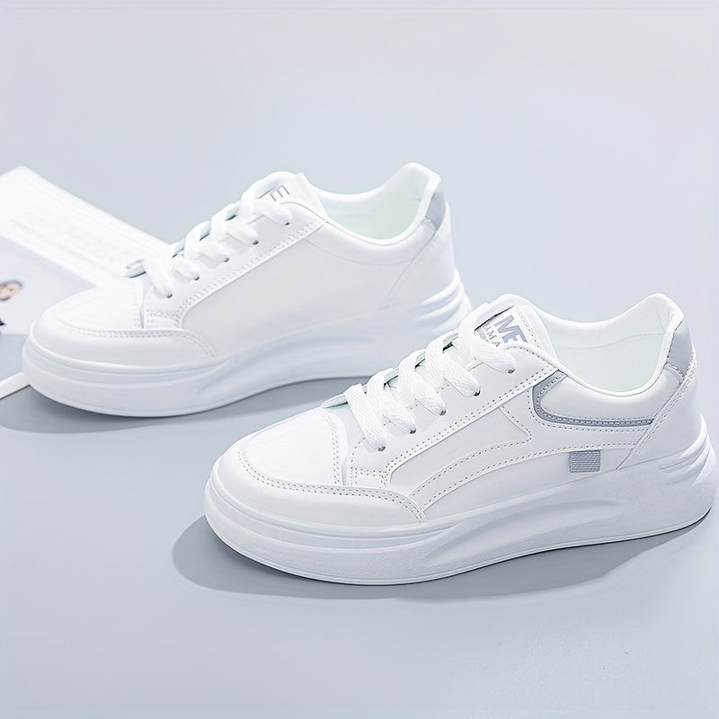 Sikkes fehér sneaker könnyű kényelemmel